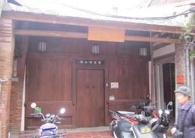 1331357551-2948252250