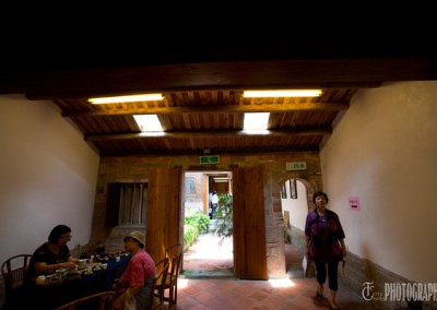 1337505302-2222772551