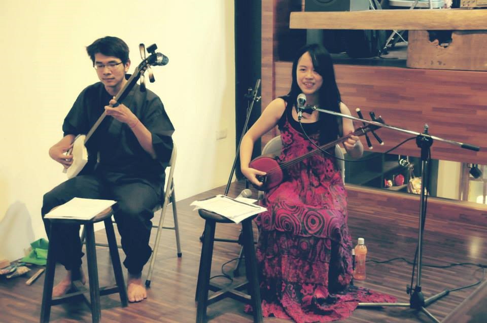 尹樵與雅淳的三弦走唱巡迴 2014 03 30