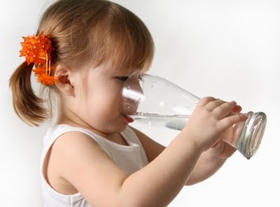 child-drinking-water1