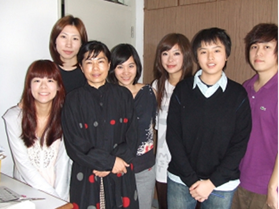 2003~ 2008 配額大四「專業整合」課程 與大四學生分享過去生活經驗